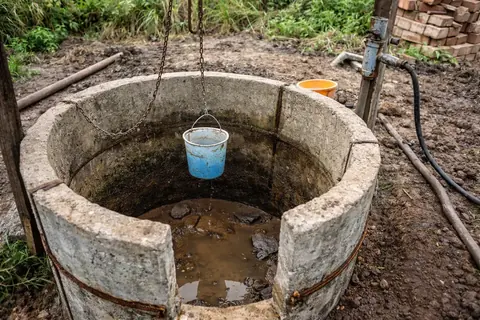В колодце мало воды